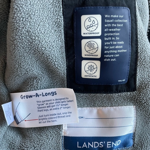 Kid’s Lands’ End 3T insulated waterproof winter jacket - Picture 4 of 5